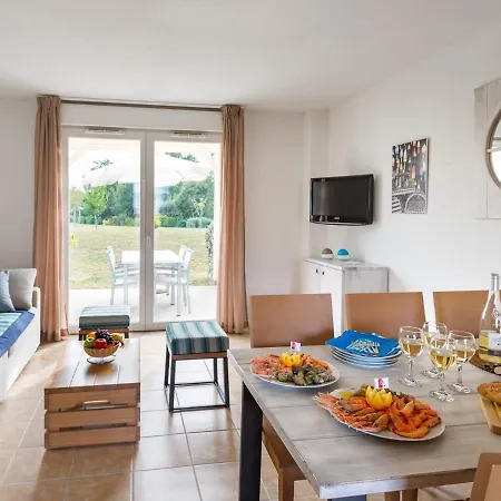Holiday House W Pool Access Vakantiehuis Saint-Hilaire-de-Talmont